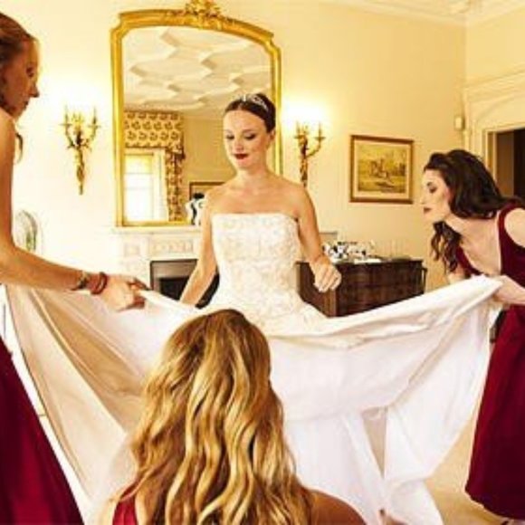 Eve of Milady Wedding Dress Size 5 Silk - Picture 4 of 9